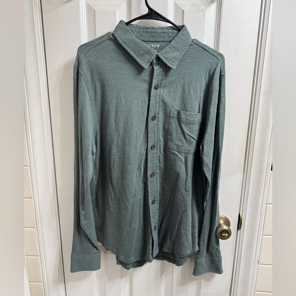 J.Crew 100% Cotton Casual Button Down Shirt- Men’s Medium
